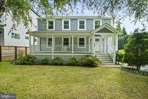 7909 Tilbury St, Bethesda, MD 20814