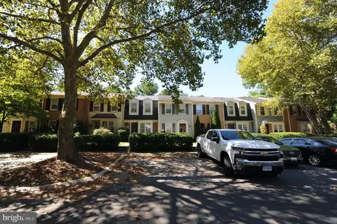 20514 Sterncroft Ct, Montgomery Village, MD 20886