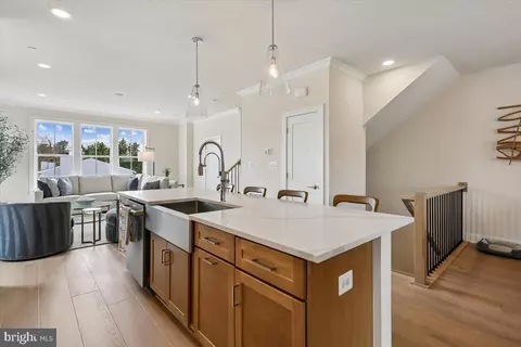 Kitchen - 102 Allen Ln, Poolesville, MD 20837 photo 3 of 3