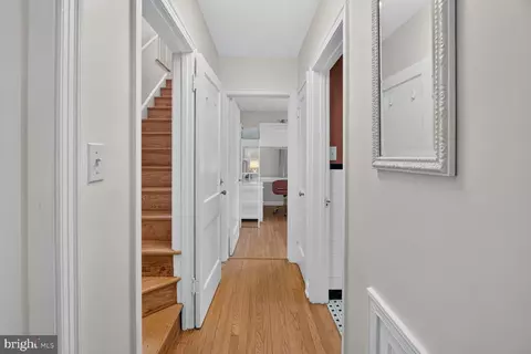 Entry Way - 301 Pinewood Ave, Silver Spring, MD 20901 photo 5 of 5