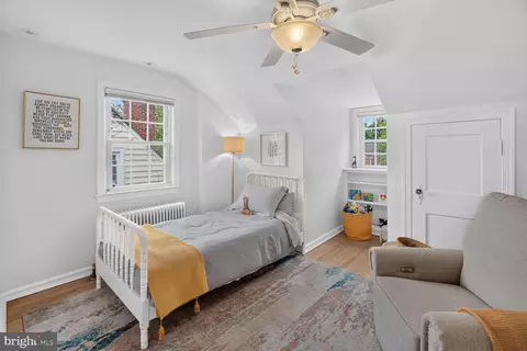 Bedroom - 301 Pinewood Ave, Silver Spring, MD 20901 photo 6 of 9