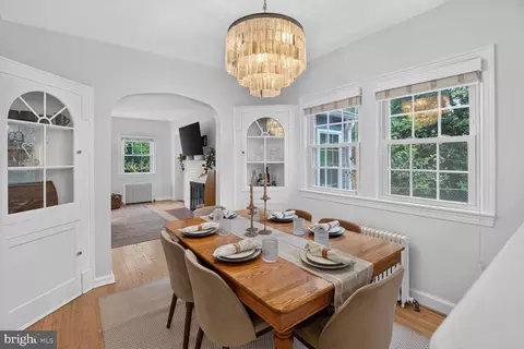 Dining - 301 Pinewood Ave, Silver Spring, MD 20901 photo 3 of 3