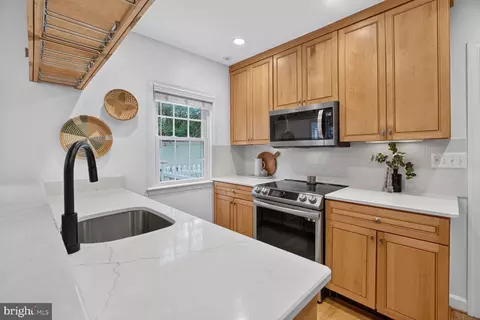 Kitchen - 301 Pinewood Ave, Silver Spring, MD 20901 photo 3 of 4