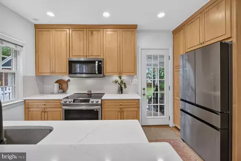 Kitchen - 301 Pinewood Ave, Silver Spring, MD 20901 photo 2 of 4