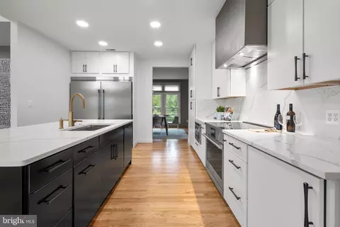 Kitchen - 2109 Link Rd, Silver Spring, MD 20905 photo 6 of 6