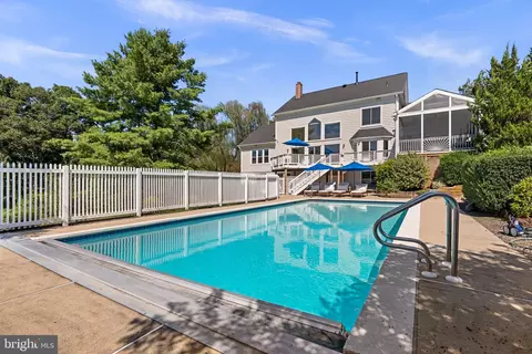 Exterior - 2109 Link Rd, Silver Spring, MD 20905 photo 11 of 12