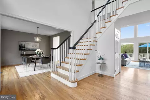 Entry Way - 2109 Link Rd, Silver Spring, MD 20905 photo 1 of 6