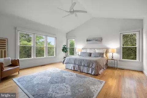 Bedroom - 2109 Link Rd, Silver Spring, MD 20905 photo 1 of 10