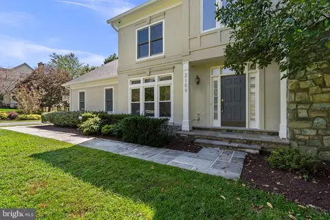 Exterior - 2109 Link Rd, Silver Spring, MD 20905 photo 5 of 12