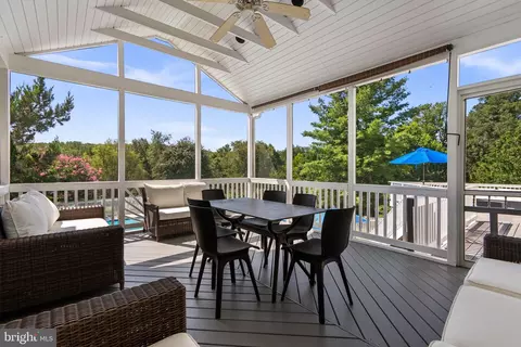 Exterior - 2109 Link Rd, Silver Spring, MD 20905 photo 6 of 12