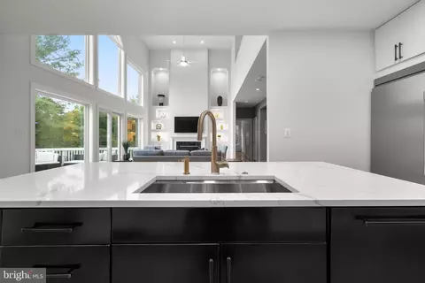 Kitchen - 2109 Link Rd, Silver Spring, MD 20905 photo 3 of 6