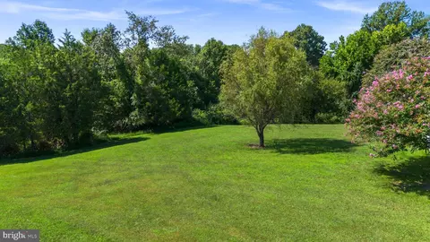 Exterior - 2109 Link Rd, Silver Spring, MD 20905 photo 12 of 12
