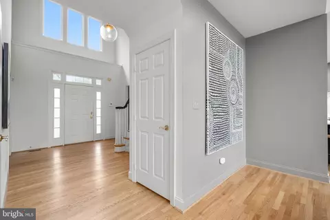 Entry Way - 2109 Link Rd, Silver Spring, MD 20905 photo 5 of 6
