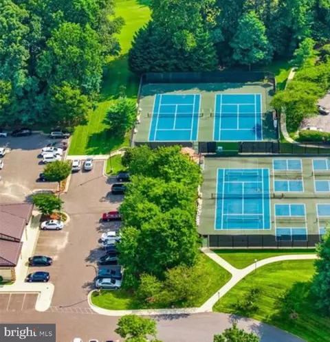 View/Area - 15101 Interlachen Dr #1-401, Silver Spring, MD 20906 photo 2 of 2