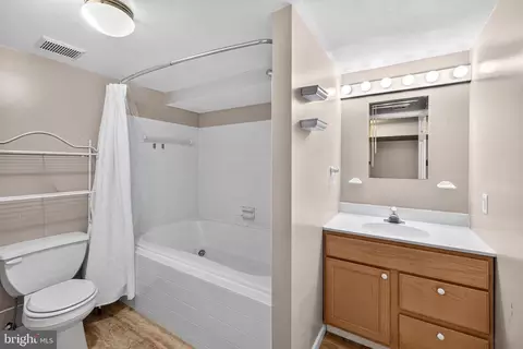 Bath - 2326 Fairland Rd, Silver Spring, MD 20904 photo 2 of 2