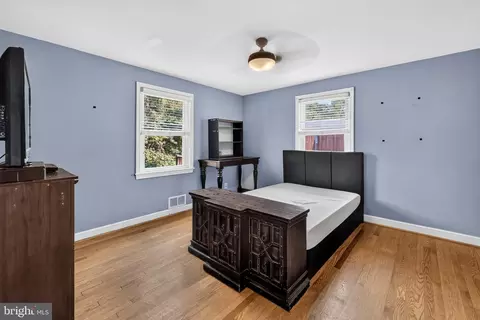 Bedroom - 2326 Fairland Rd, Silver Spring, MD 20904 photo 1 of 6