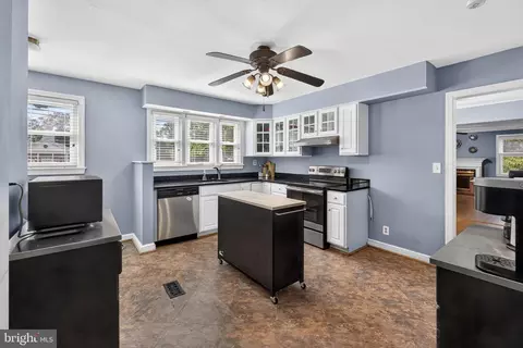 Kitchen - 2326 Fairland Rd, Silver Spring, MD 20904 photo 1 of 2