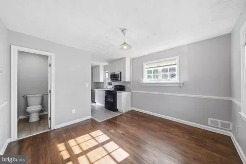Entry Way - 11703 Broadview Rd, Silver Spring, MD 20902 photo 2 of 11