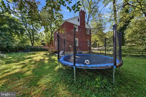 Exterior - 11703 Broadview Rd, Silver Spring, MD 20902 photo 3 of 12