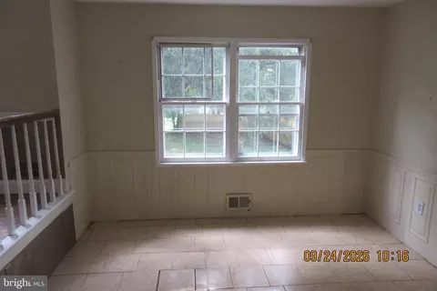 Entry Way - 15905 Narrows Ter, Silver Spring, MD 20906 photo 5 of 6