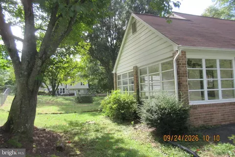 Exterior - 15905 Narrows Ter, Silver Spring, MD 20906 photo 3 of 4