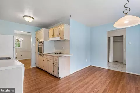 Entry Way - 1506 Ainsley Rd, Silver Spring, MD 20904 photo 2 of 2