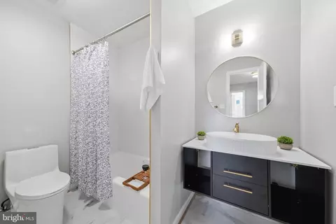 Bath - 14408 Cantrell Rd, Silver Spring, MD 20905 photo 3 of 3