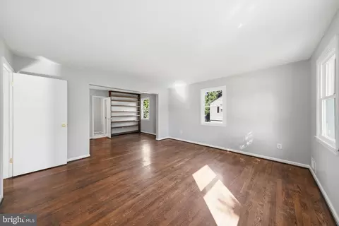 Living - 14408 Cantrell Rd, Silver Spring, MD 20905 photo 9 of 10