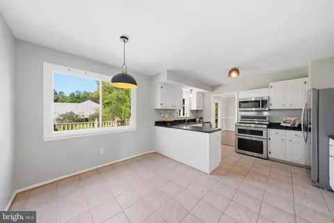 Kitchen - 14408 Cantrell Rd, Silver Spring, MD 20905 photo 4 of 5