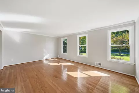 Living - 14408 Cantrell Rd, Silver Spring, MD 20905 photo 4 of 10