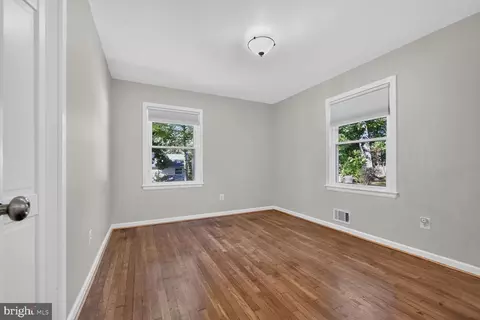 Bedroom - 11518 Soward Dr, Silver Spring, MD 20902 photo 2 of 3