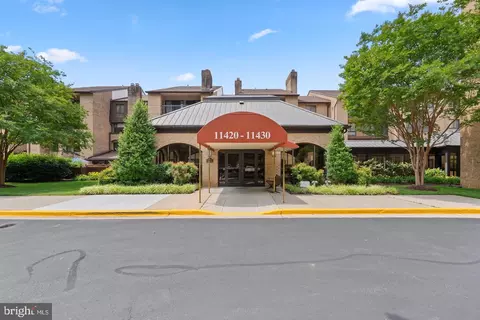 11420 Strand Dr #R-010, Rockville, MD 20852