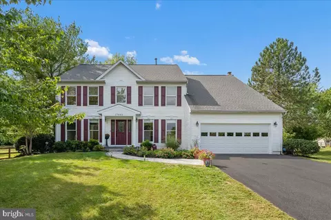 17032 Tom Fox Ave, Poolesville, MD 20837