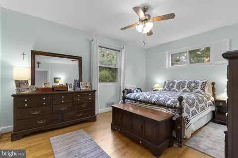 Bedroom - 9804 Dameron Dr, Silver Spring, MD 20902 photo 4 of 8