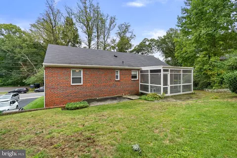 Exterior - 9804 Dameron Dr, Silver Spring, MD 20902 photo 6 of 6