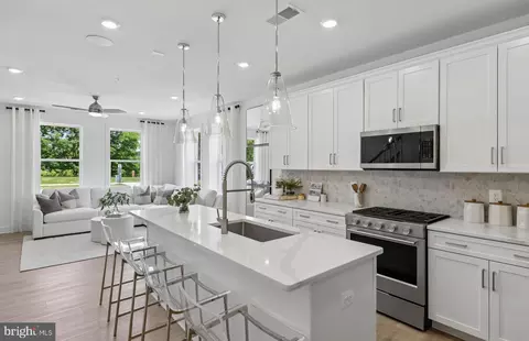 312 Legacy St, Gaithersburg, MD 20878