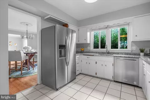 Kitchen - 14404 Tarpon Ter, Silver Spring, MD 20905 photo 2 of 2