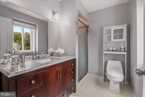 Bath - 14404 Tarpon Ter, Silver Spring, MD 20905 photo 2 of 8