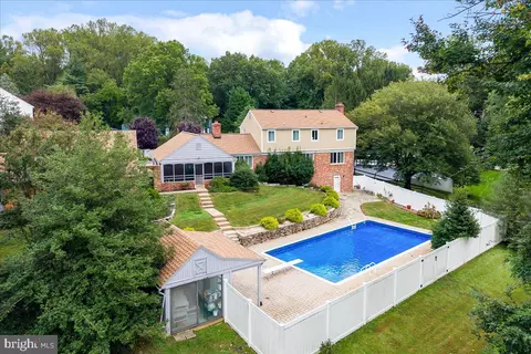 Exterior - 14404 Tarpon Ter, Silver Spring, MD 20905 photo 15 of 15