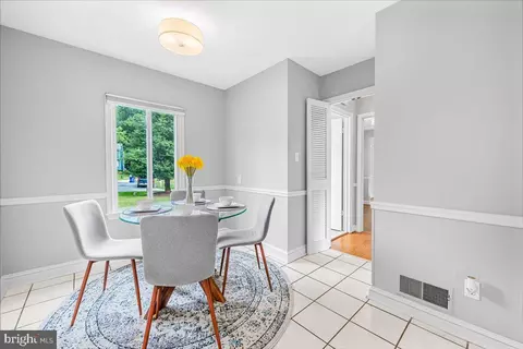 Dining - 14404 Tarpon Ter, Silver Spring, MD 20905 photo 4 of 5