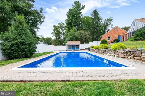 Exterior - 14404 Tarpon Ter, Silver Spring, MD 20905 photo 6 of 15