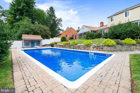 Exterior - 14404 Tarpon Ter, Silver Spring, MD 20905 photo 7 of 15