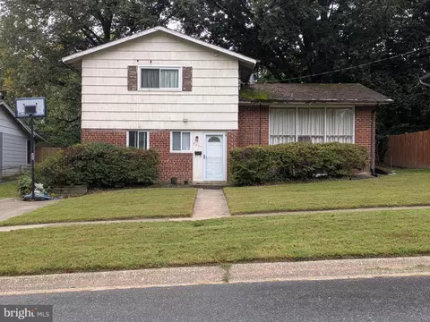 5304 Bangor Dr, Kensington, MD 20895