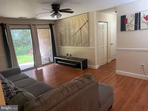 18500 Sweet Autumn Dr #103, Gaithersburg, MD 20879