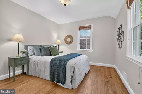 Bedroom - 1707 Noyes Ln, Silver Spring, MD 20910 photo 3 of 4