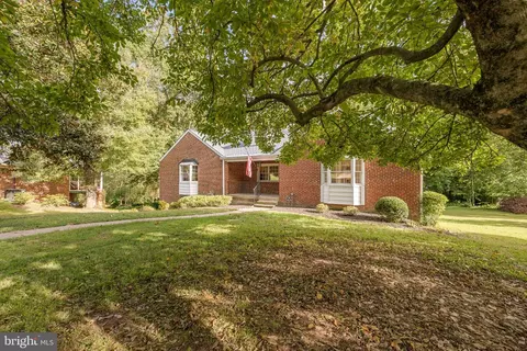 Exterior - 1750 Overlook Dr, Silver Spring, MD 20903 photo 11 of 13