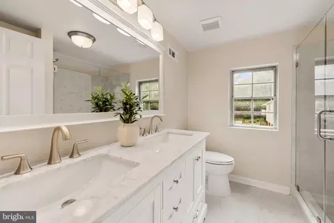 Bath - 1750 Overlook Dr, Silver Spring, MD 20903 photo 4 of 4