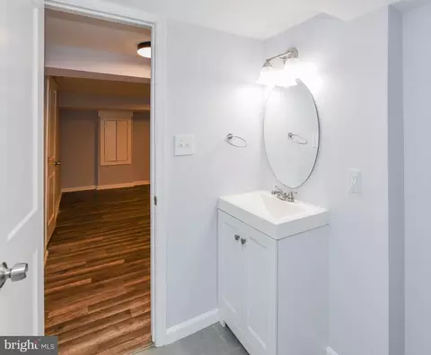 Bath - 10804 Jewett St, Silver Spring, MD 20902 photo 2 of 4