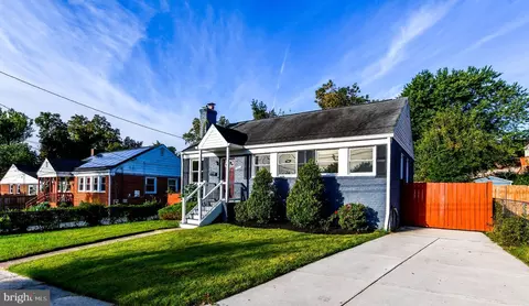 Exterior - 10804 Jewett St, Silver Spring, MD 20902 photo 2 of 12