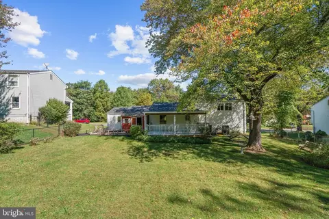 Exterior - 15316 Valencia St, Silver Spring, MD 20905 photo 11 of 15